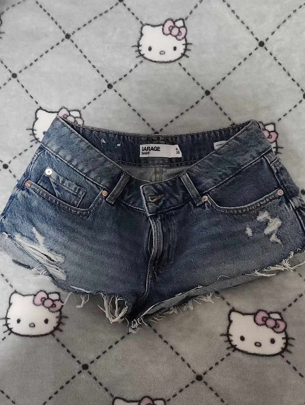 Garage distressed shorts